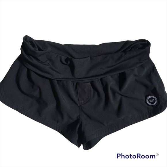 EUC Roxy boardshorts - Picture 1 of 5